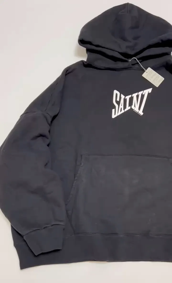 SAINT Mxxxxxx RIBON SAINT HOODIE/BLK The latest SAINT basic loose hoodie, black S-XL, original uniform high weight and light fleece sweatshirt fabric, custom woven and dyed, original loose short fat version, unchanged from the knife, original flavor, original accessories, fruit main mark/wash mark/cherub mark complete, ready-to-wear pre-shrunk without deformation after washing